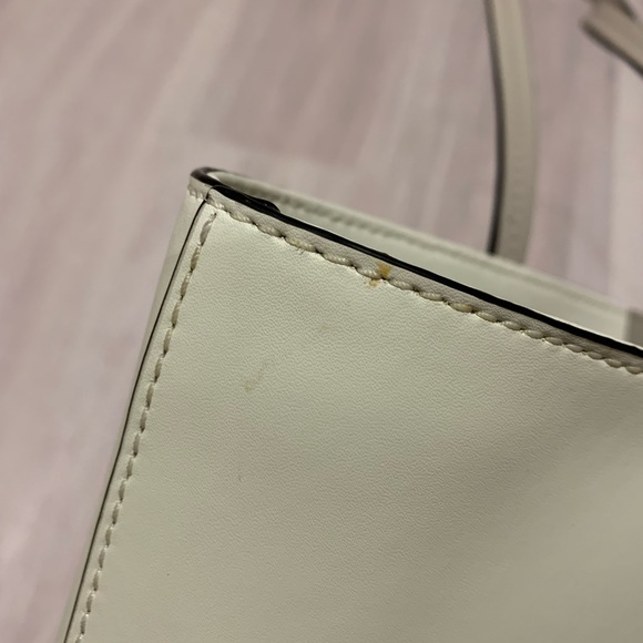 Kate Spade bag 11.5in tall x 15.5in wide - Picture 6 of 7